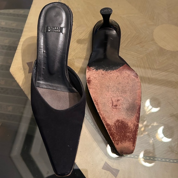 Classic Stuart Weitzman suede mules. 2 1/2 inch heels. - Picture 4 of 4
